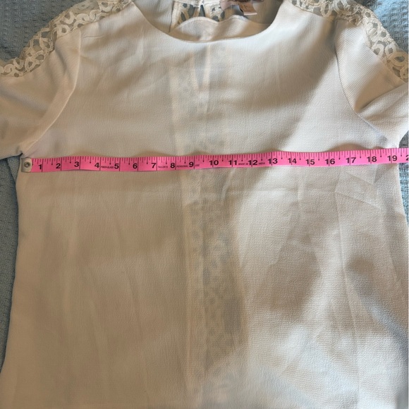 2/20 Forever 21 Off White Lace Panelled Top - Women’s Small - Picture 6 of 8